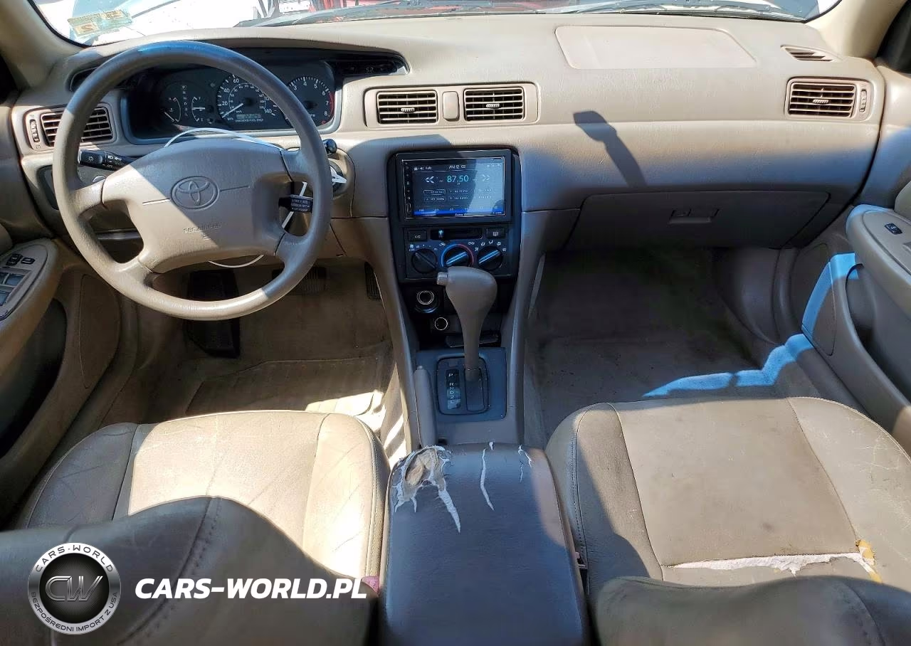1998 Toyota Camry Le VIN:JT2BG22K4W0118620 - 8