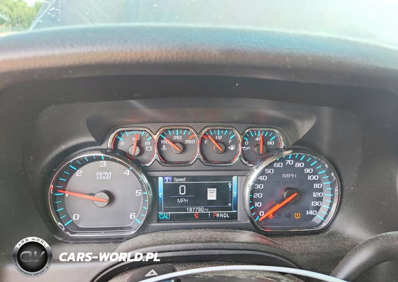 2019 Chevrolet Suburban K1500 Lt VIN:1GNSKHKCXKR113663 - 9