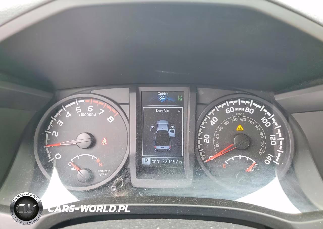 2018 Toyota Tacoma VIN:5TFRX5GN0JX123095 - 9