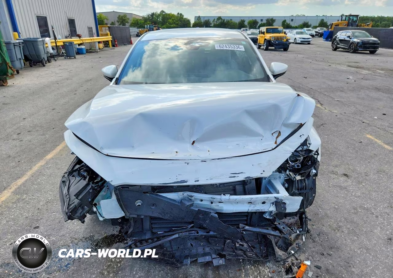 2019 Mazda 3 Preferred VIN:JM1BPAMM3K1140158 - 5