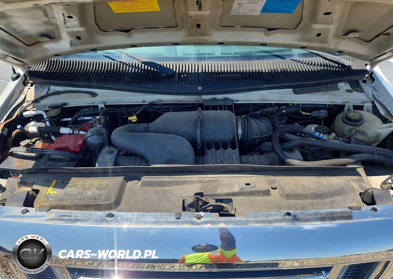 2013 Ford Econoline E350 Super Duty Cutaway Van VIN:1FDWE3FL0DDA25182 - 11