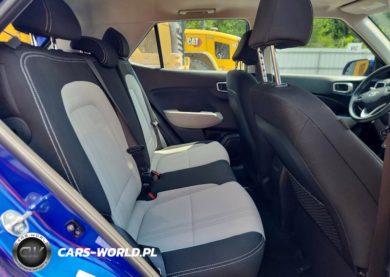2023 Hyundai Venue Sel VIN:KMHRC8A31PU269127 - 11