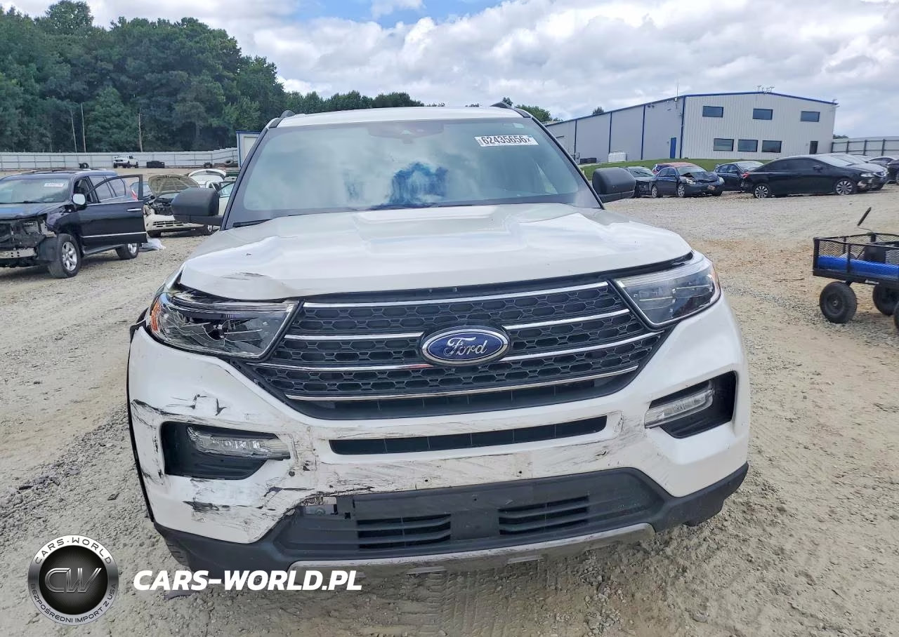 2020 Ford Explorer Xlt VIN:1FMSK8DH3LGA49475 - 5