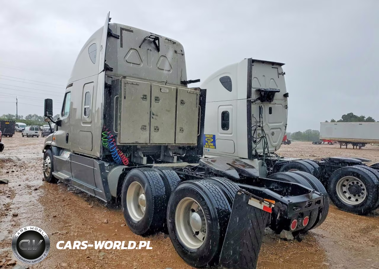 2015 Freightliner Cascadia Semi Truck VIN:3AKJGLBG0FSGB6134 - 2