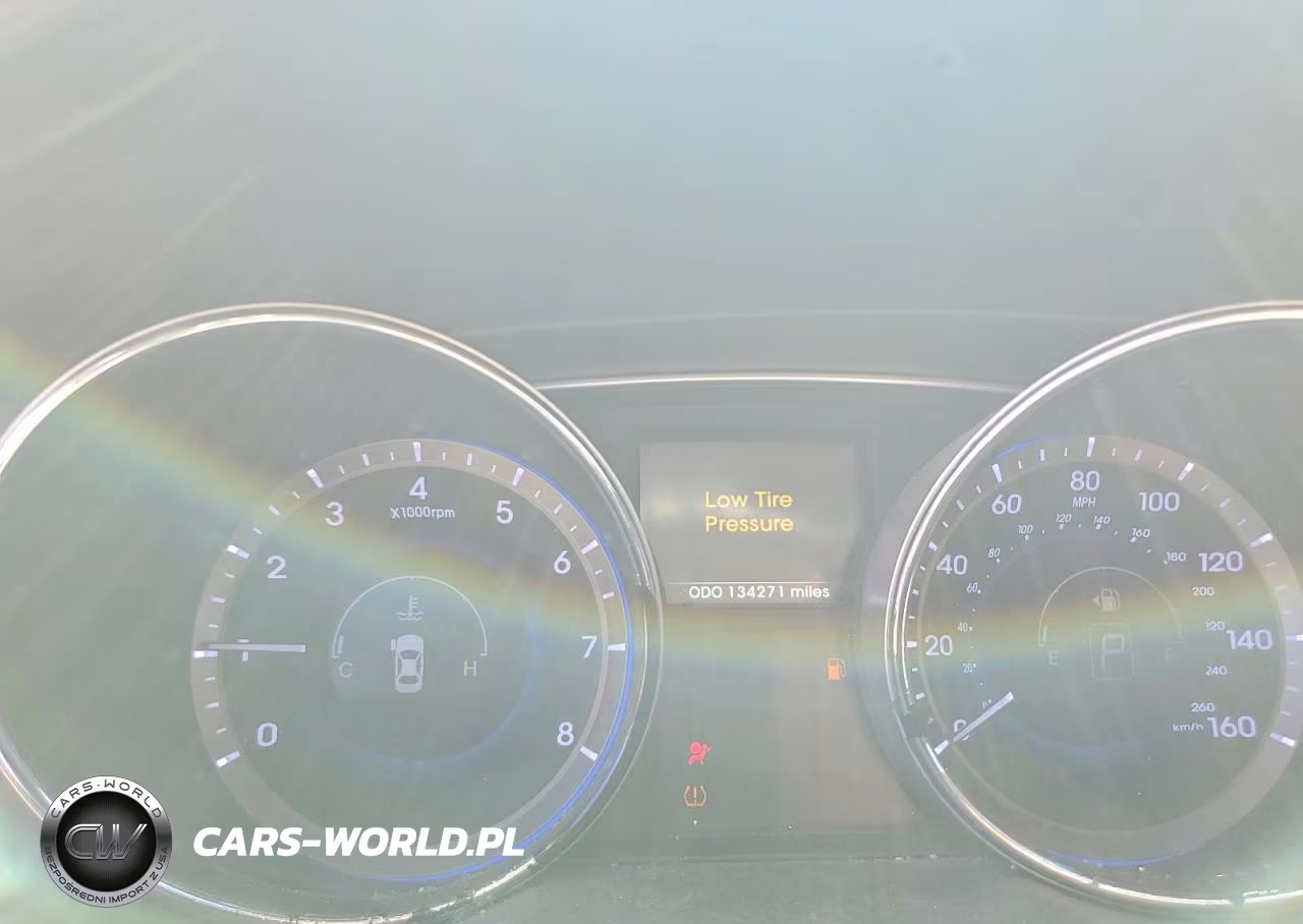 2014 Hyundai Sonata VIN:5NPEC4AC0EH811823 - 9