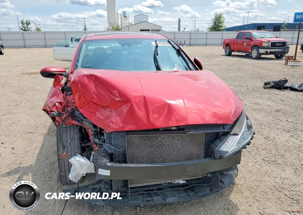 2020 Hyundai Elantra Value Edition VIN:5NPD84LFXLH555269 - 5
