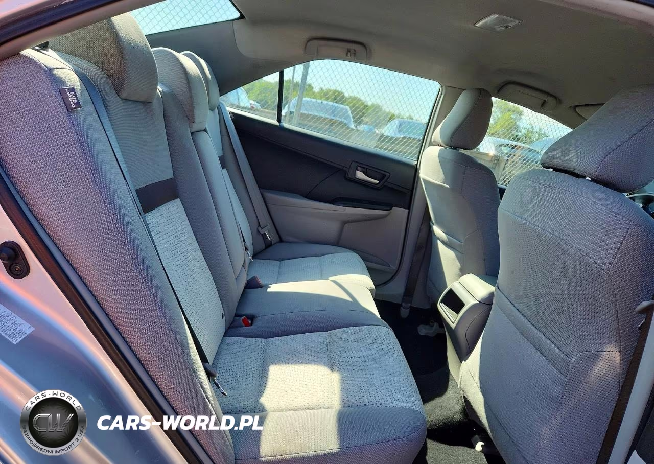 2014 Toyota Camry Le VIN:4T4BF1FK1ER414413 - 10