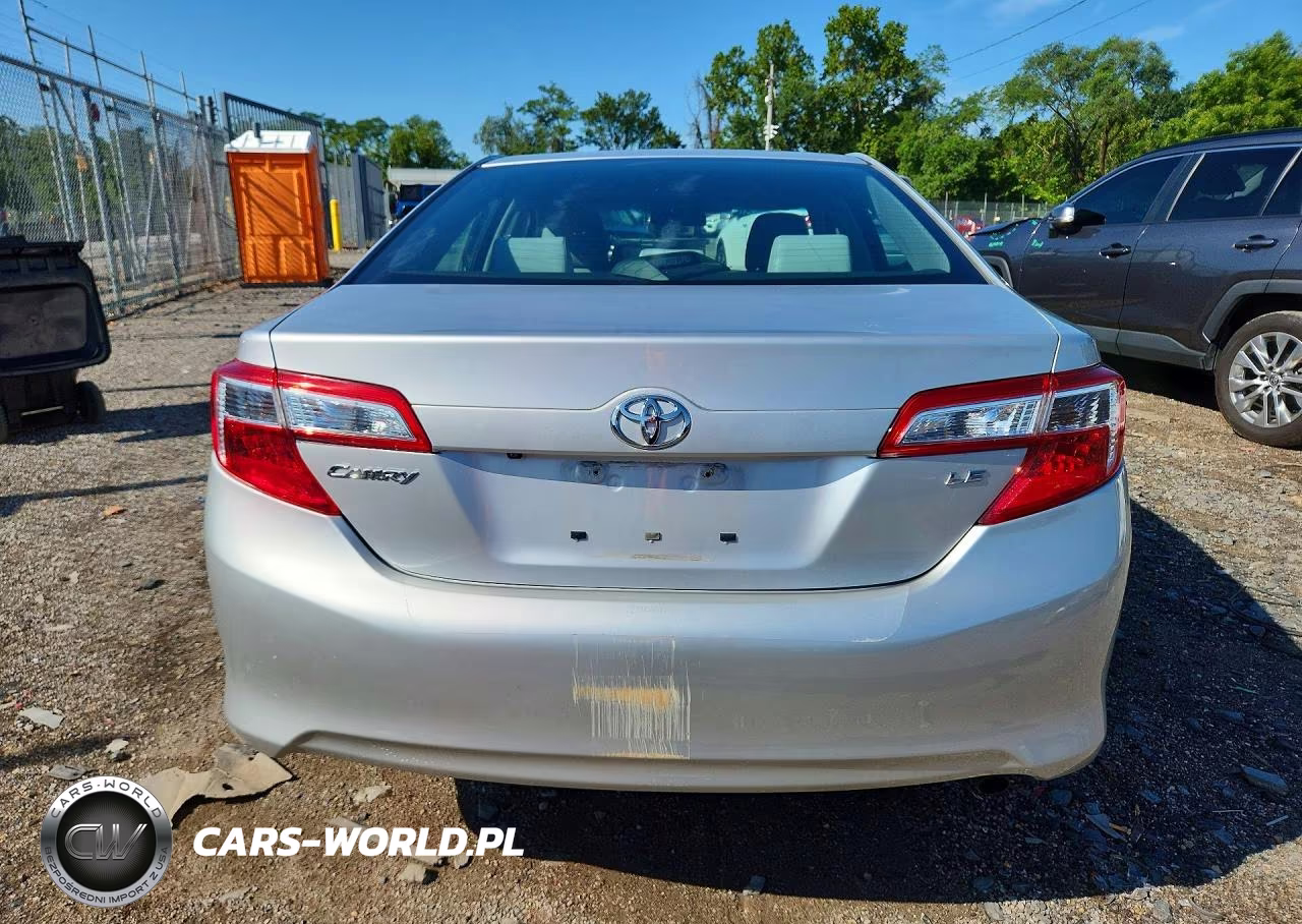 2014 Toyota Camry Le VIN:4T4BF1FK1ER414413 - 6
