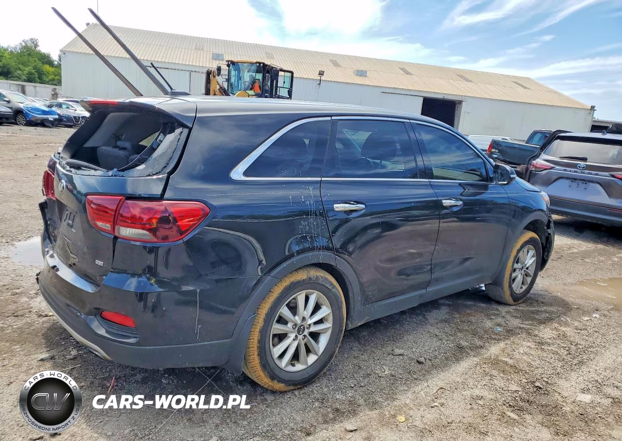 2019 Kia Sorento L VIN:5XYPG4A36KG581222 - 3