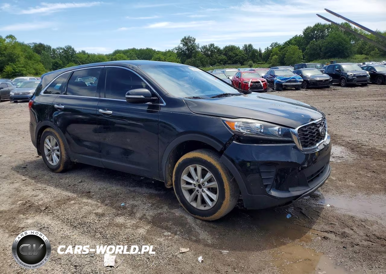 2019 Kia Sorento L VIN:5XYPG4A36KG581222 - 4