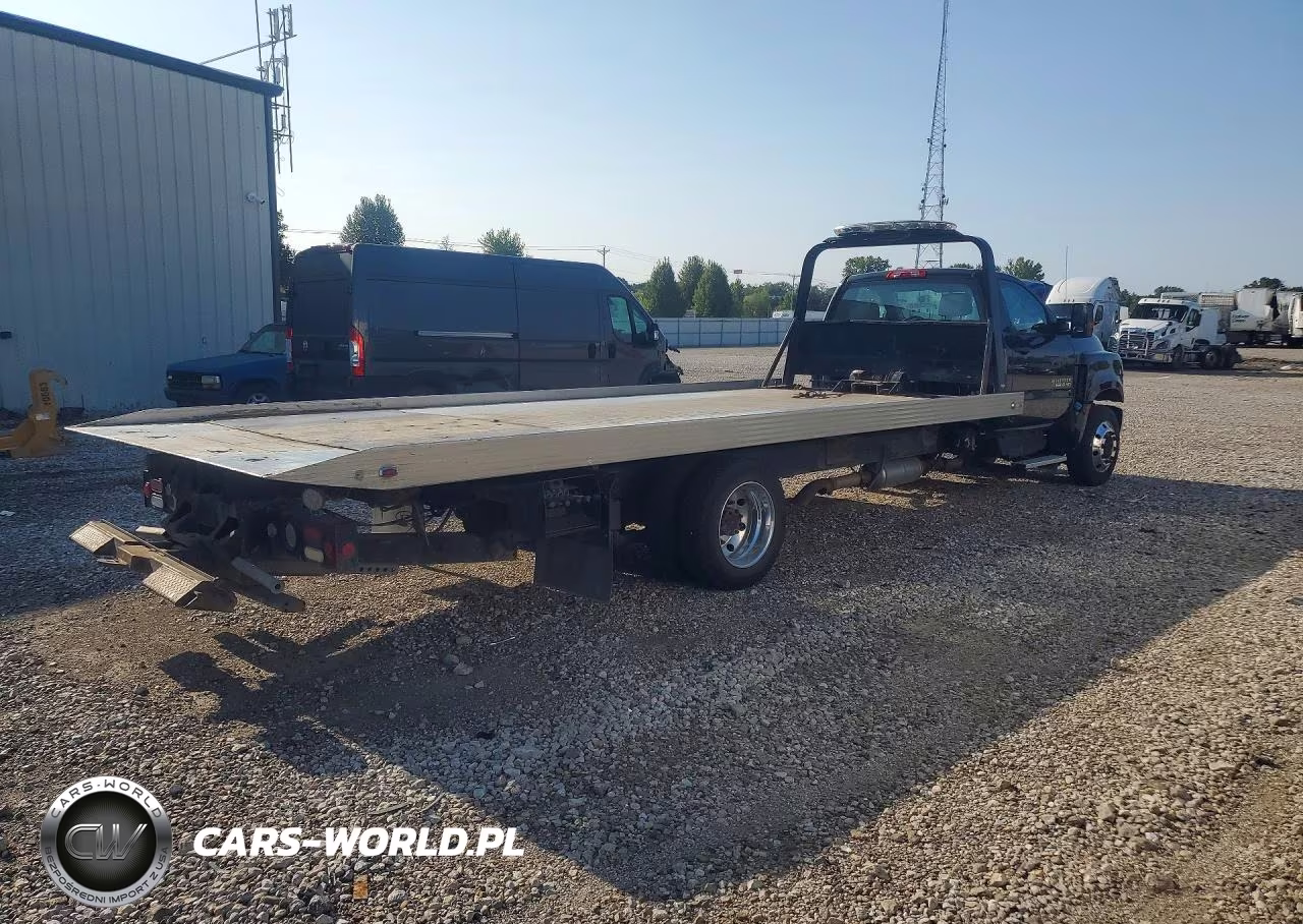 2019 Chevrolet Silverado Medium Duty VIN:1HTKHPVM2KH863248 - 3