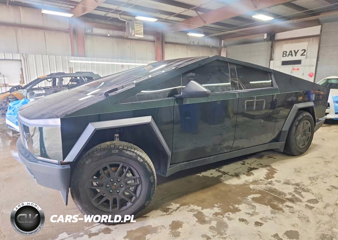 2025 Tesla Cybertruck