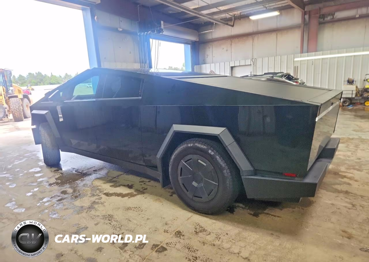 2025 Tesla Cybertruck VIN:7G2CEHEE7SA062365 - 2