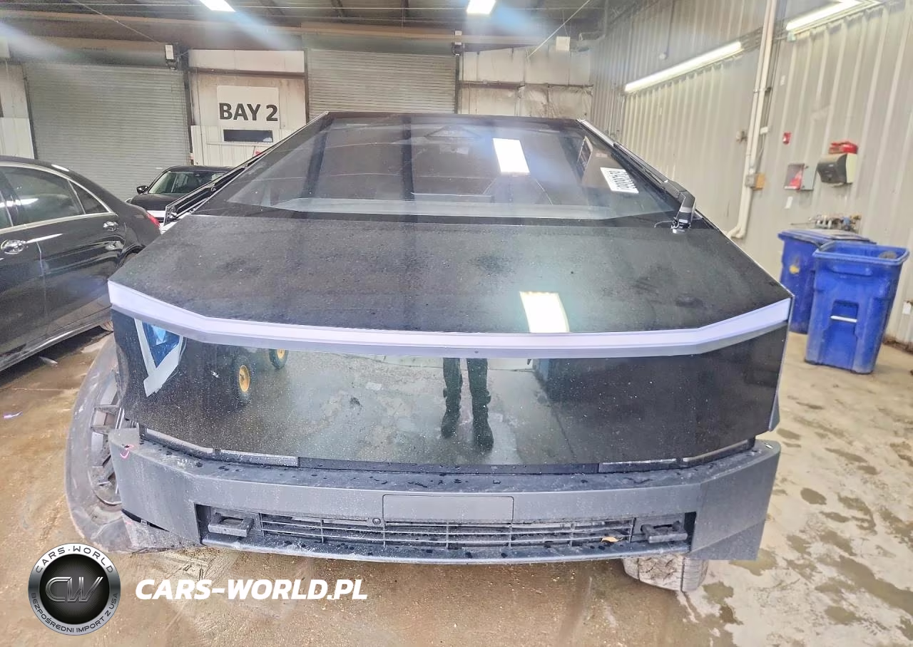 2025 Tesla Cybertruck VIN:7G2CEHEE7SA062365 - 5