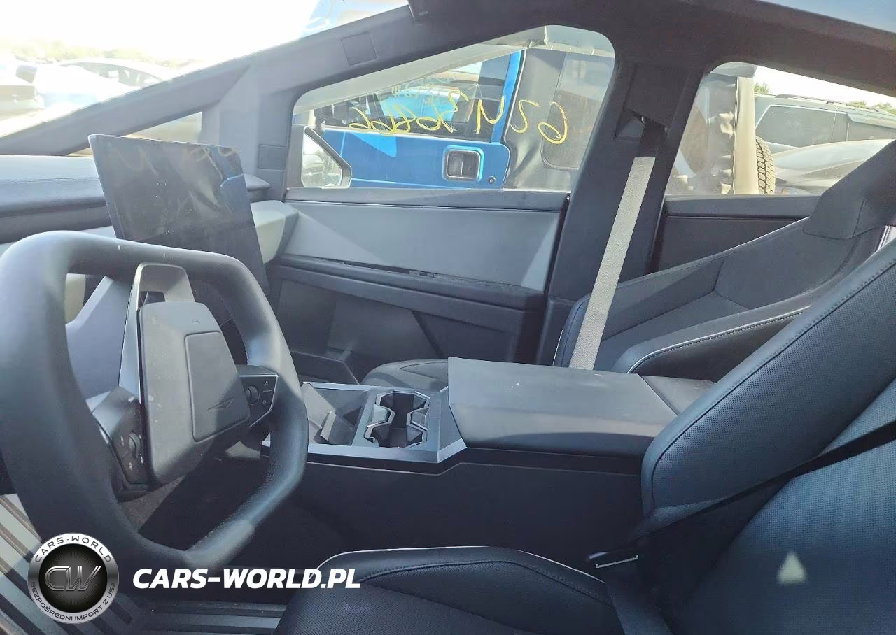 2025 Tesla Cybertruck VIN:7G2CEHEE7SA062365 - 7