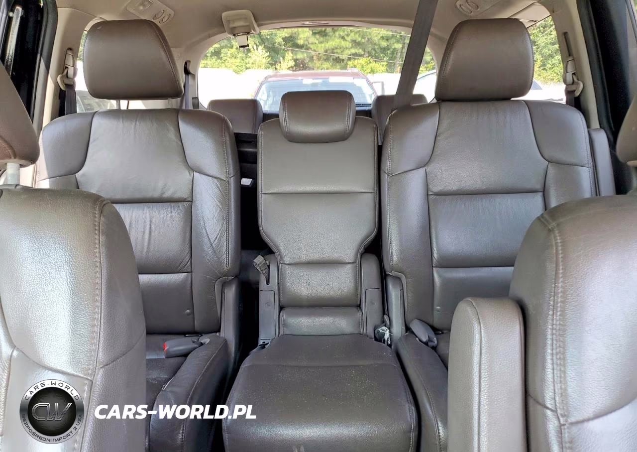 2011 Honda Odyssey Touring VIN:5FNRL5H98BB092915 - 10