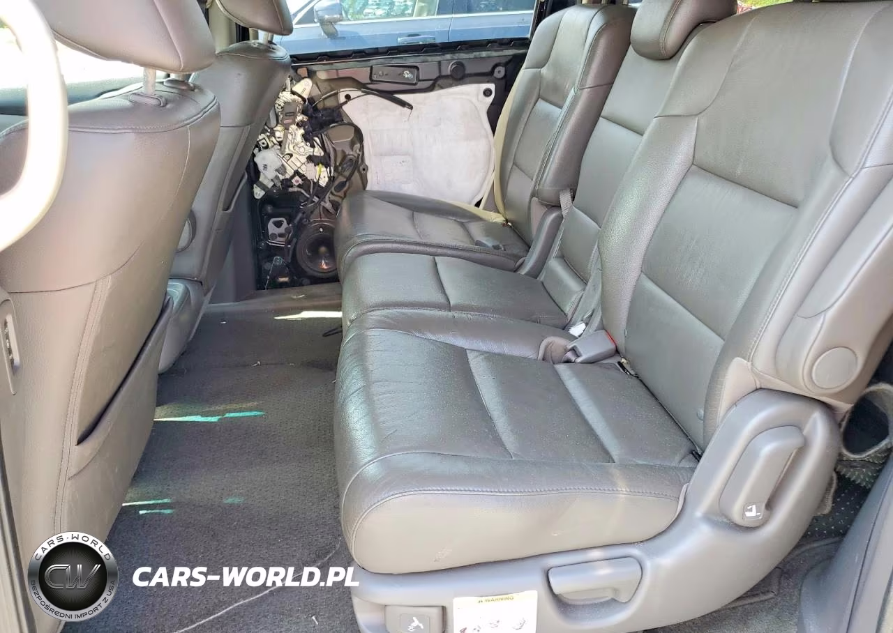 2011 Honda Odyssey Touring VIN:5FNRL5H98BB092915 - 11