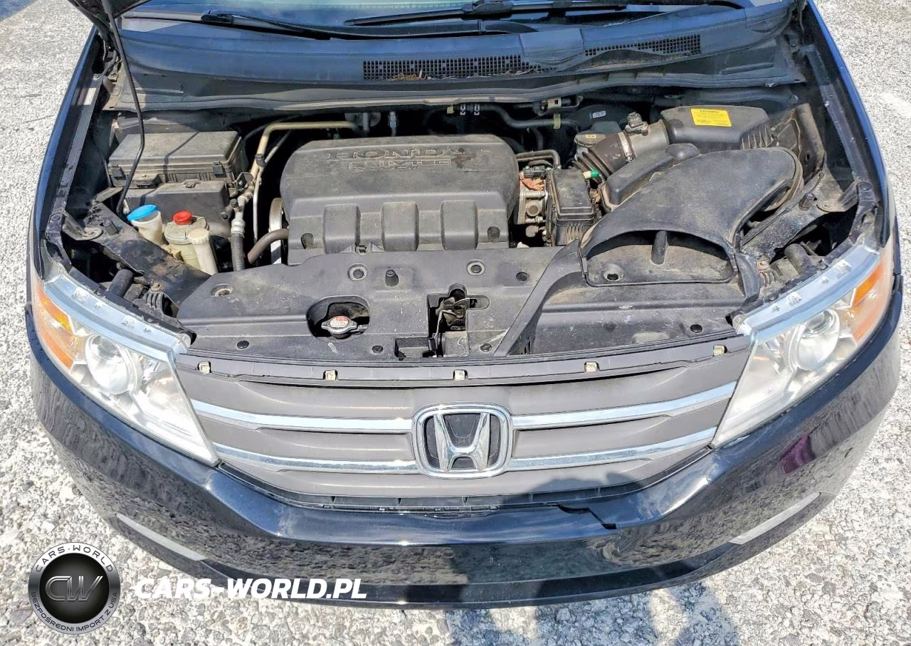 2011 Honda Odyssey Touring VIN:5FNRL5H98BB092915 - 12