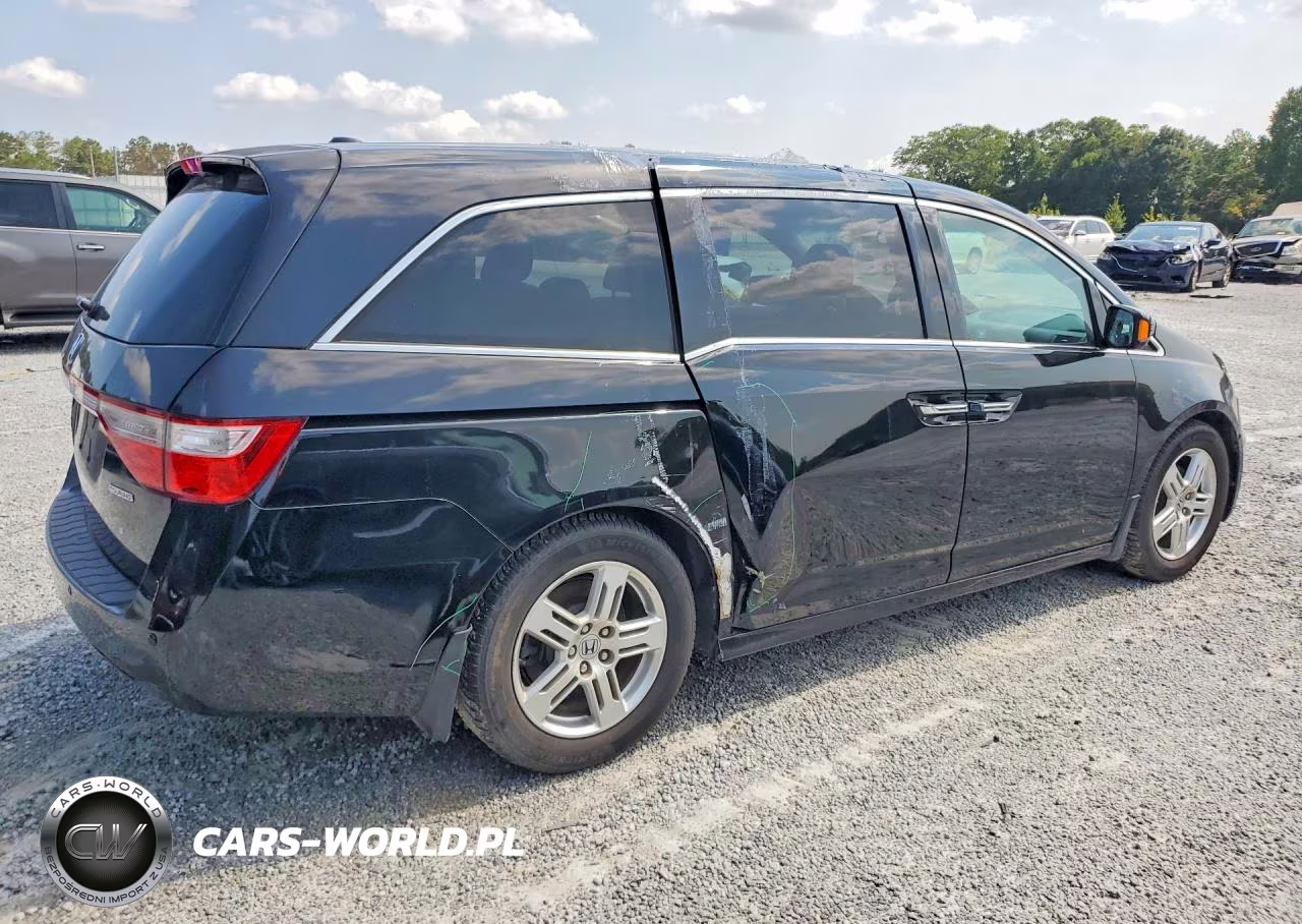 2011 Honda Odyssey Touring VIN:5FNRL5H98BB092915 - 3