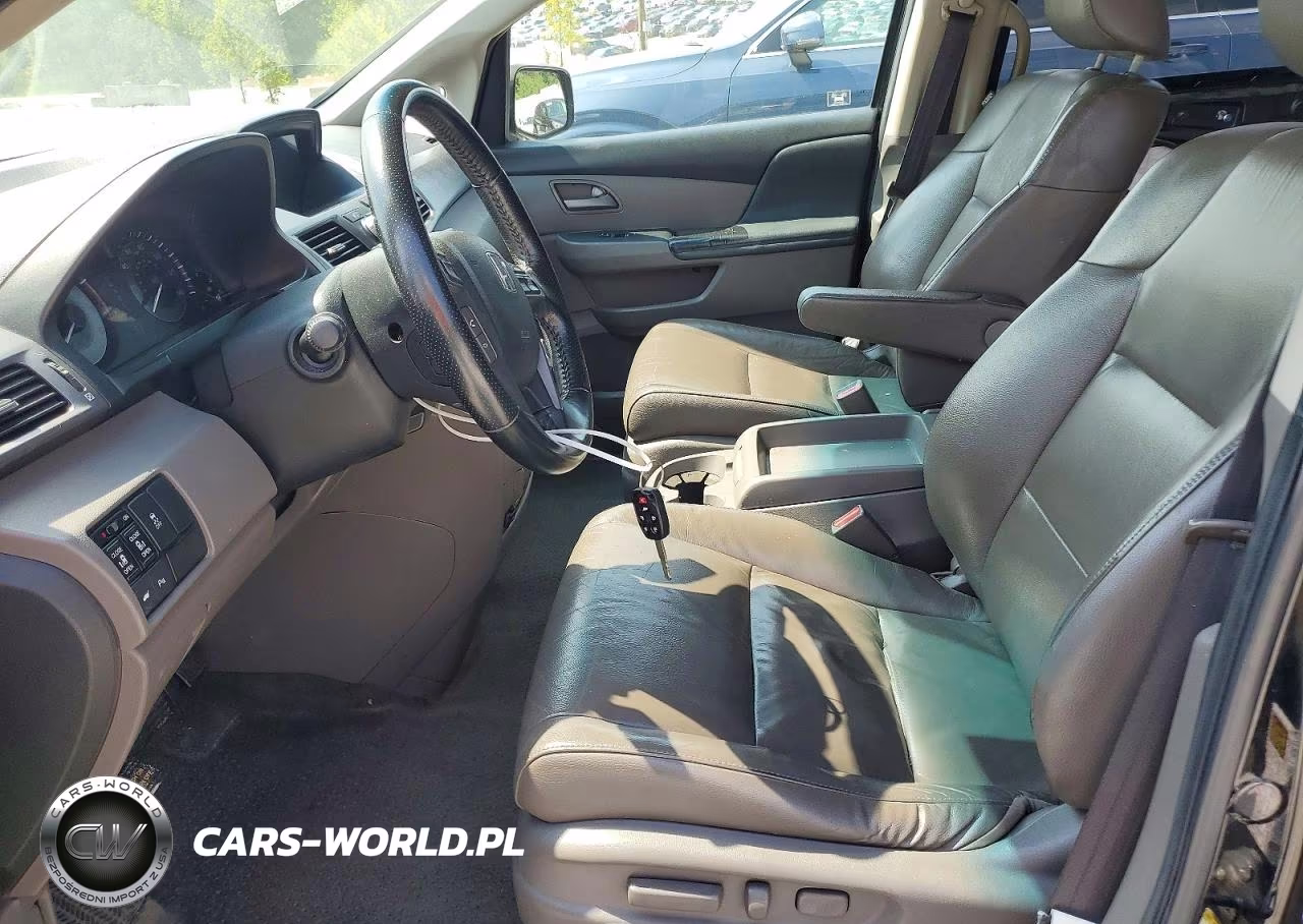2011 Honda Odyssey Touring VIN:5FNRL5H98BB092915 - 7