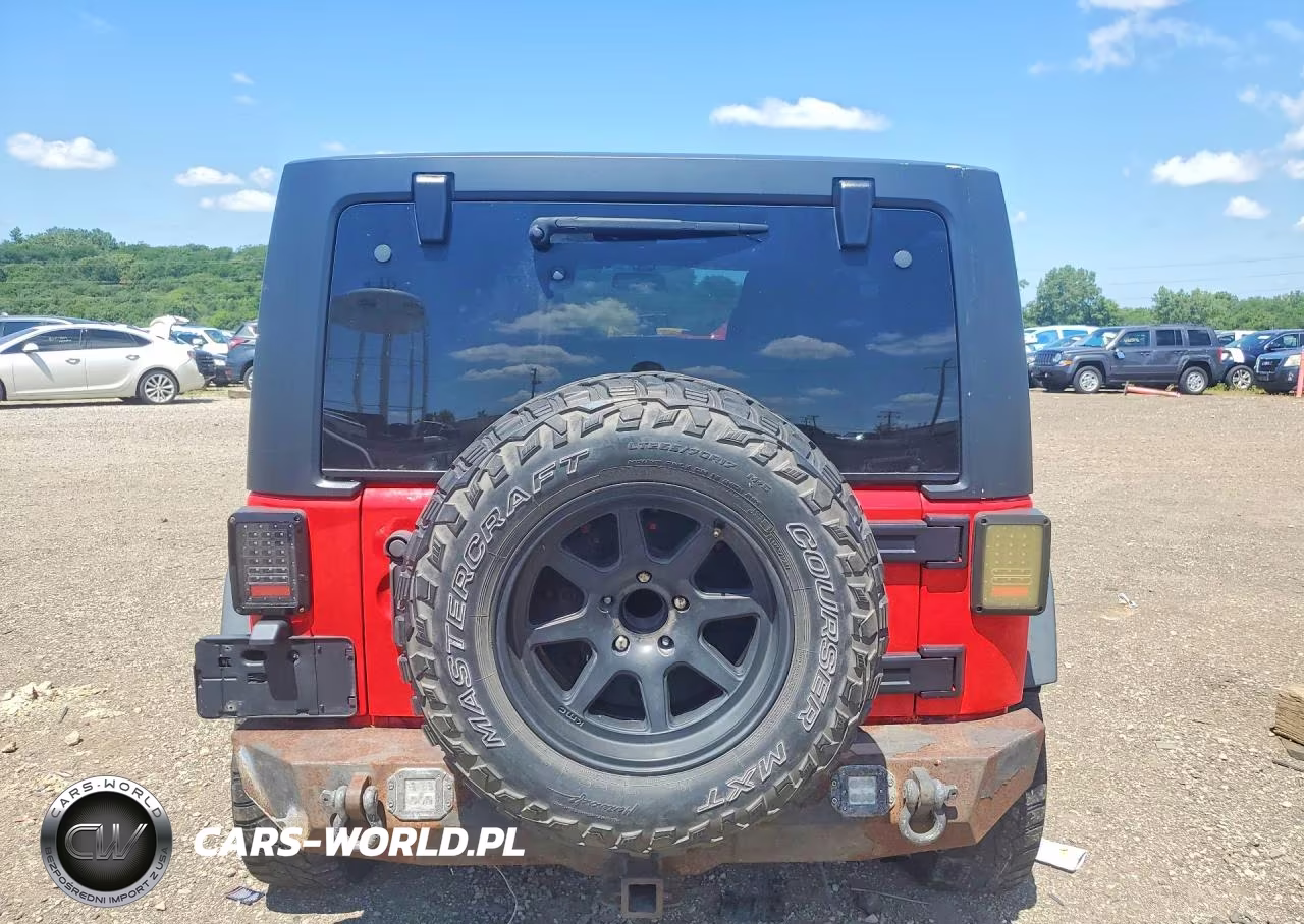 2016 Jeep Wrangler Unlimited Sport VIN:1C4BJWDG3GL255928 - 6