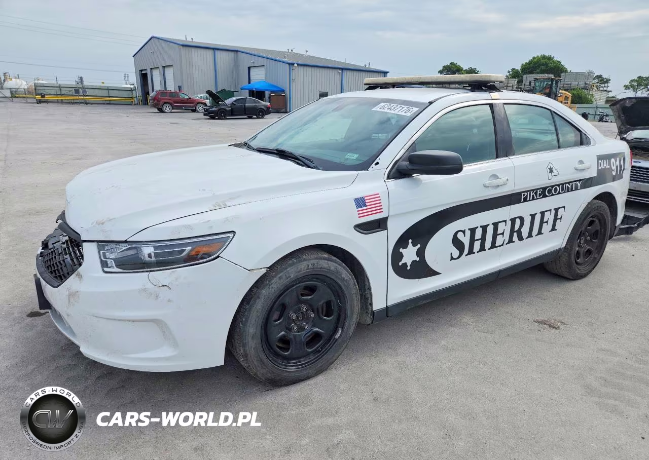 2016 Ford Taurus Police Interceptor – zdjęcie 1 z 13