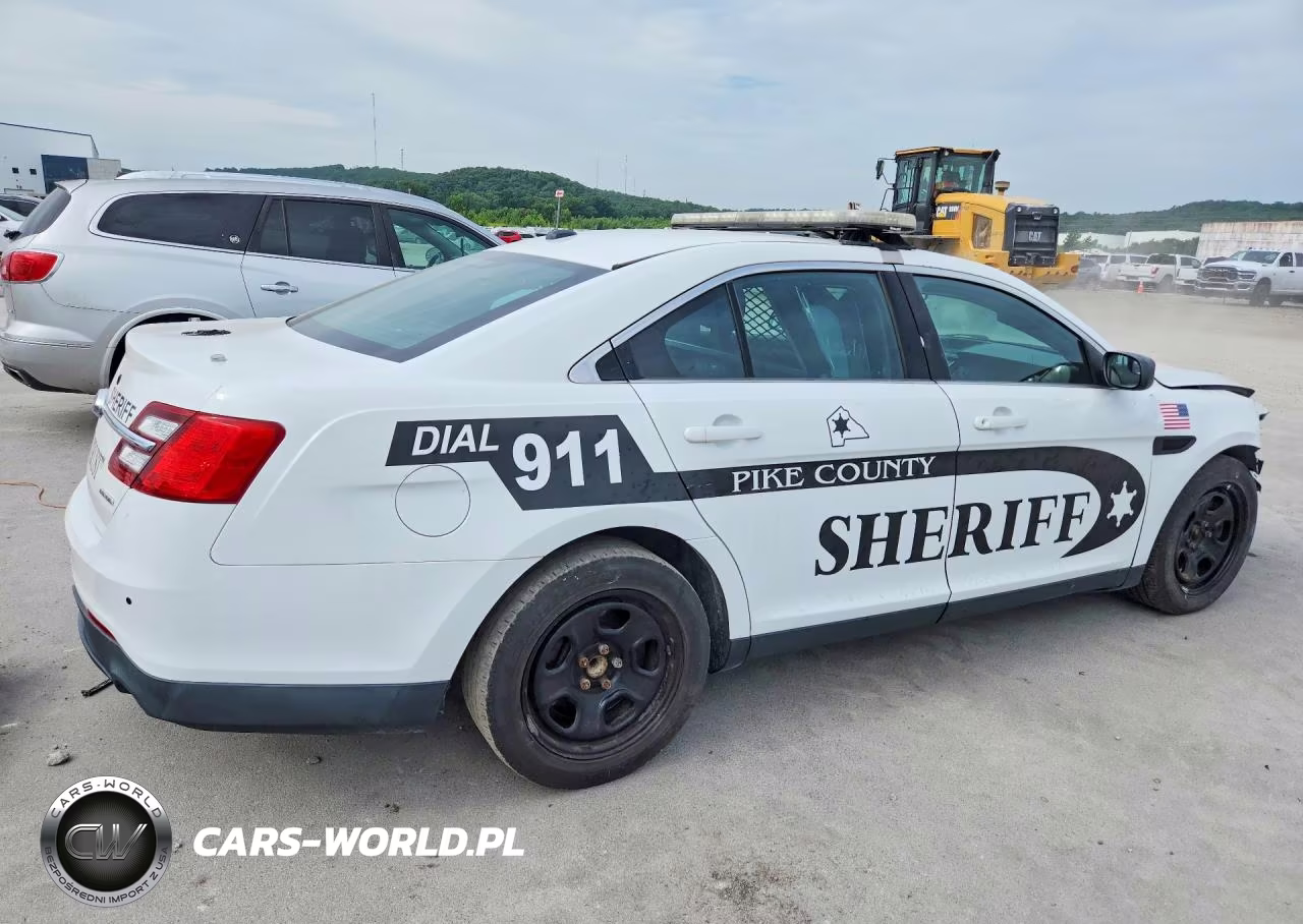 2016 Ford Taurus Police Interceptor VIN:1FAHP2L82GG123009 - 3