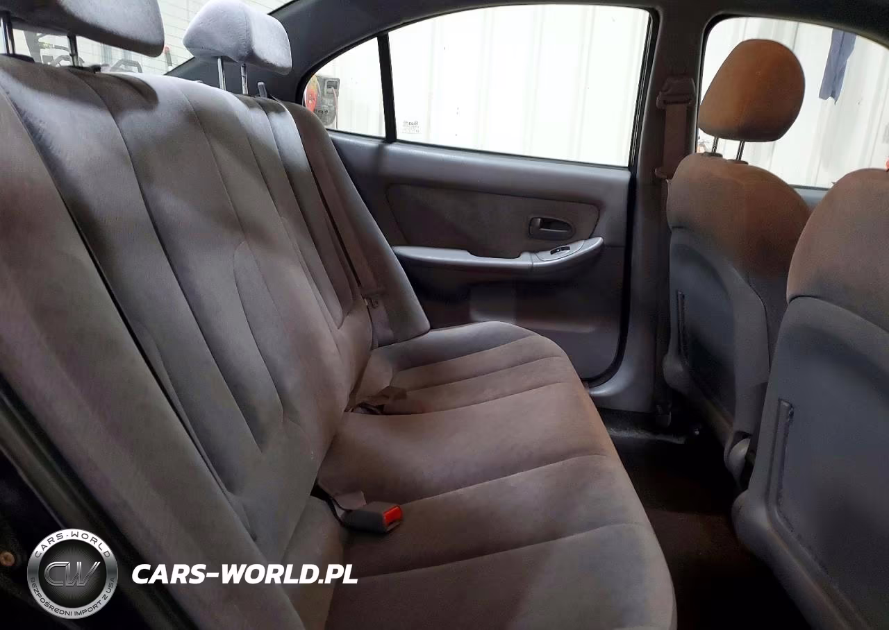2005 Hyundai Elantra Gls VIN:KMHDN46DX5U157888 - 10