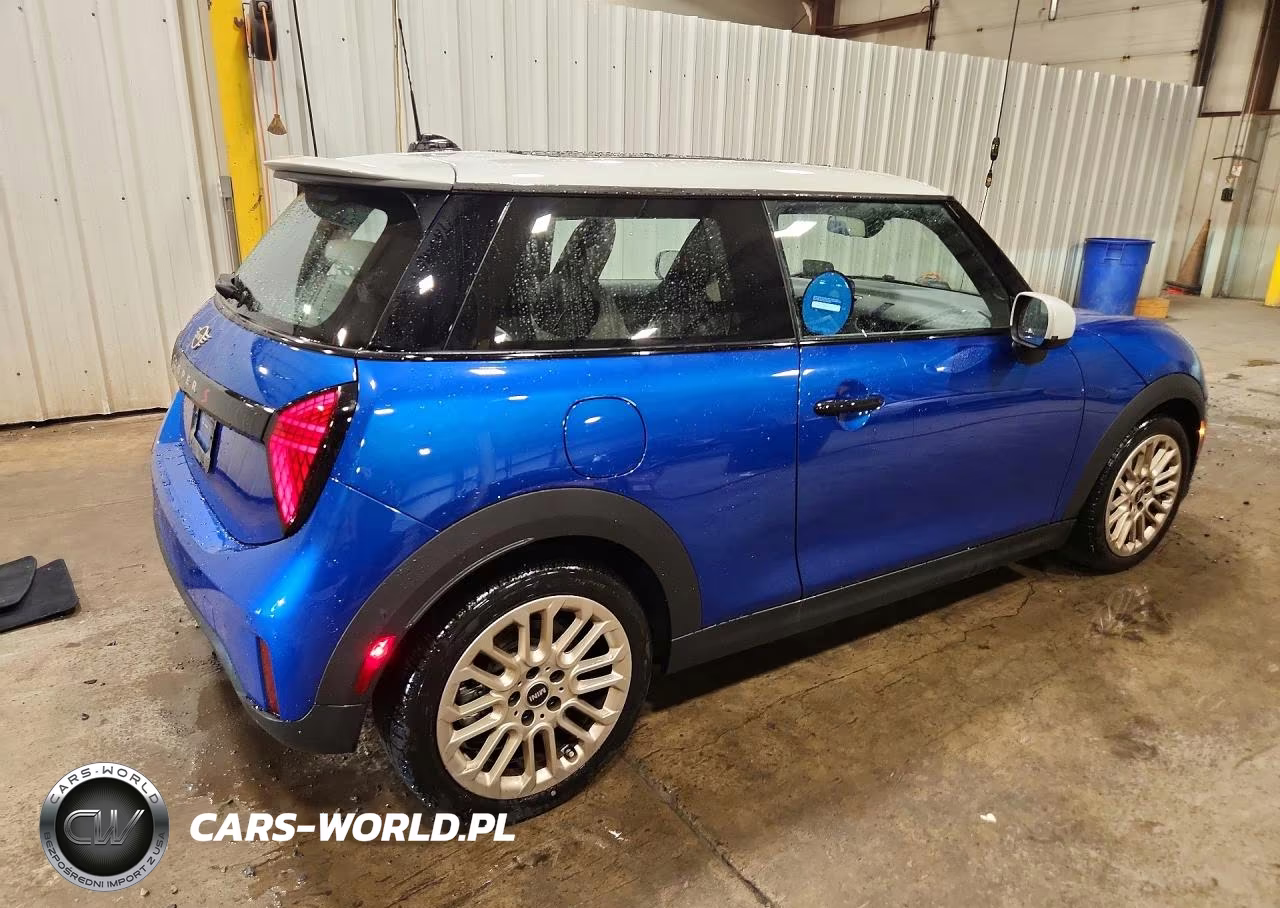 2025 Mini Cooper S VIN:WMW23GD07S2W62858 - 3