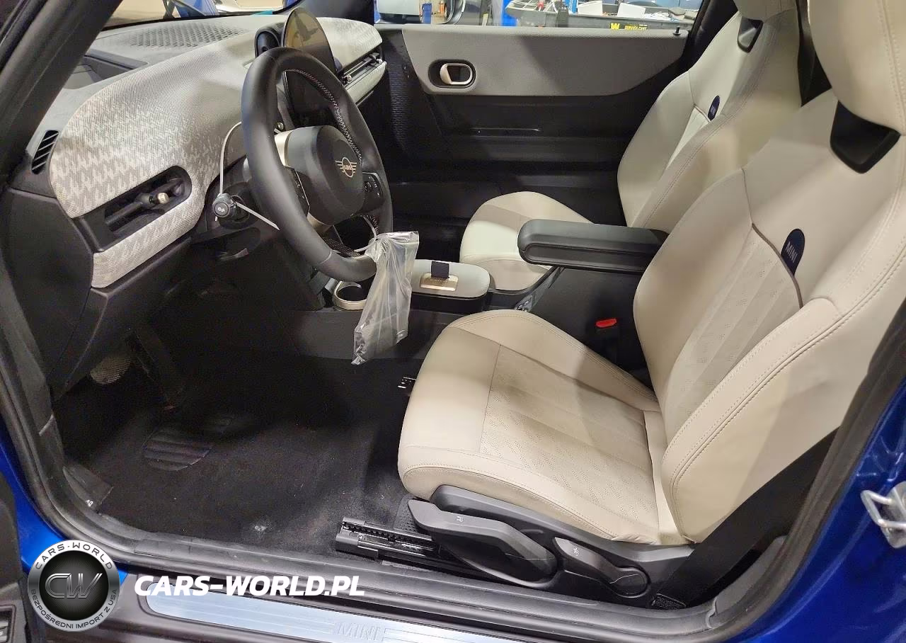 2025 Mini Cooper S VIN:WMW23GD07S2W62858 - 7