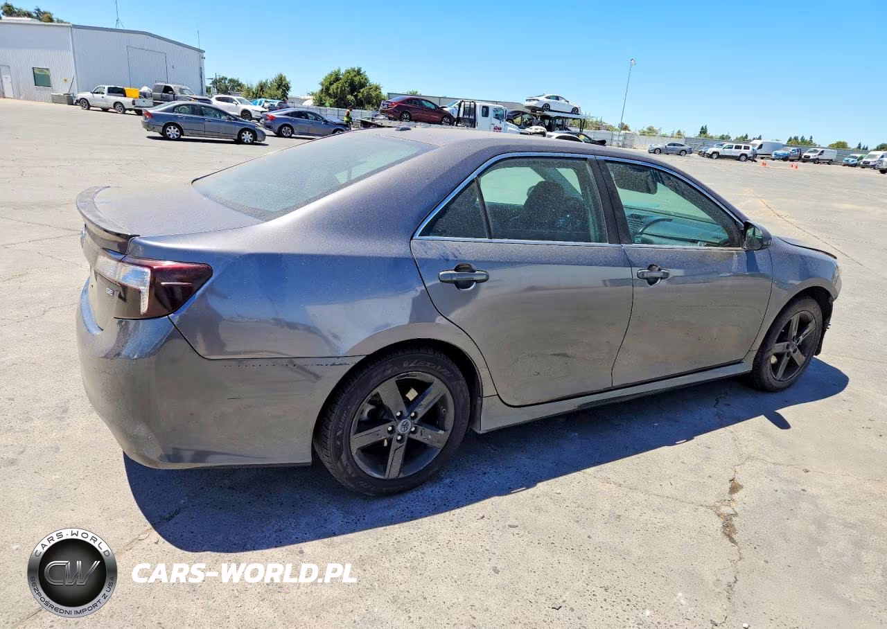 2014 Toyota Camry Se VIN:4T1BF1FKXEU307547 - 3