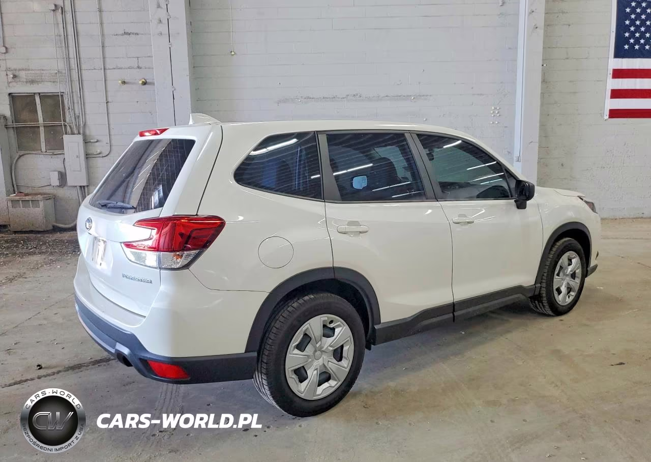 2023 Subaru Forester VIN:JF2SKAAC5PH466201 - 3