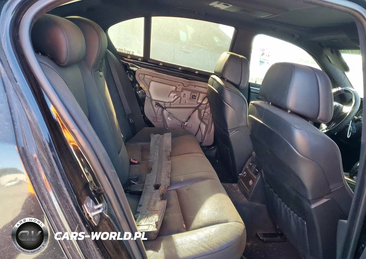 2010 BMW 535 Xi VIN:WBANV9C50AC138315 - 10