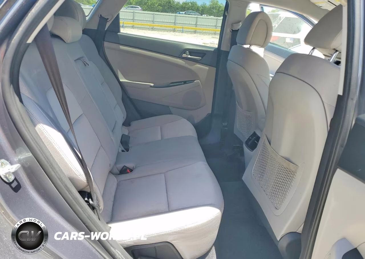 2017 Hyundai Tucson Sport VIN:KM8J3CA22HU539474 - 11