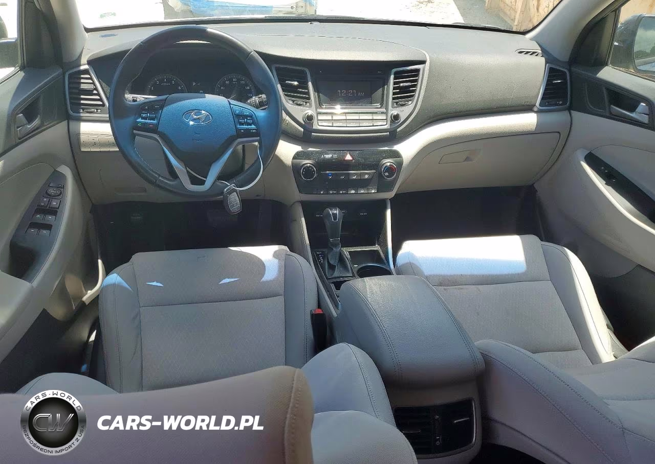 2017 Hyundai Tucson Sport VIN:KM8J3CA22HU539474 - 8