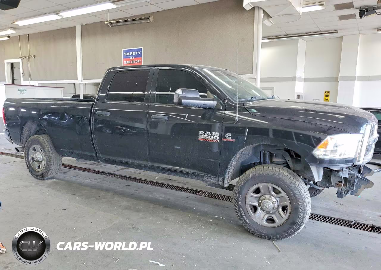 2015 Ram 2500 St VIN:3C6UR5HL4FG664946 - 4
