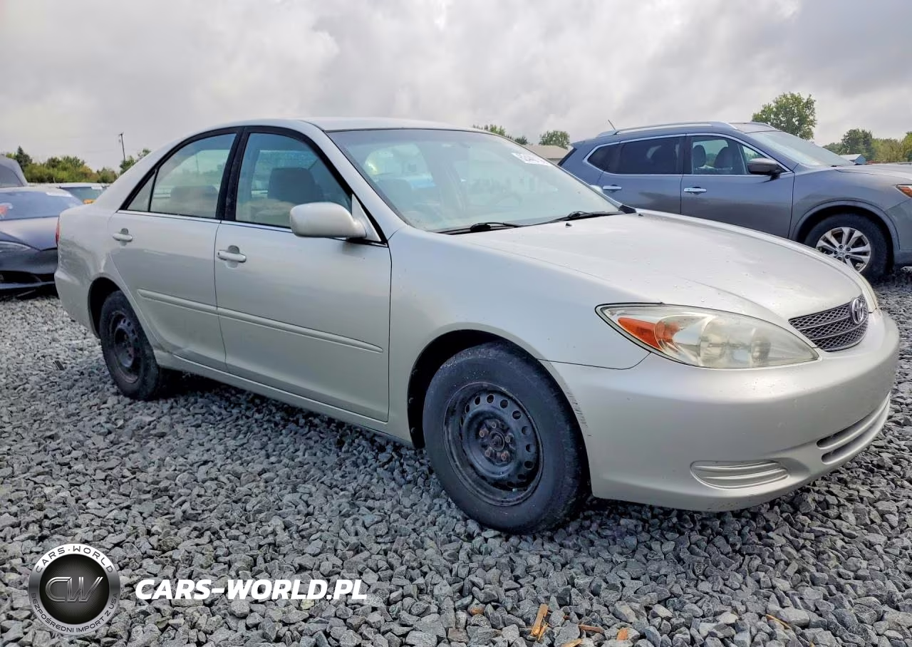 2003 Toyota Camry Le VIN:4T1BE32K43U202665 - 4