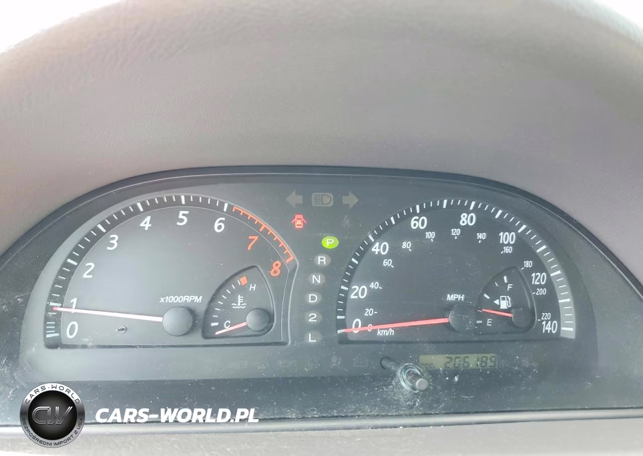 2003 Toyota Camry Le VIN:4T1BE32K43U202665 - 9