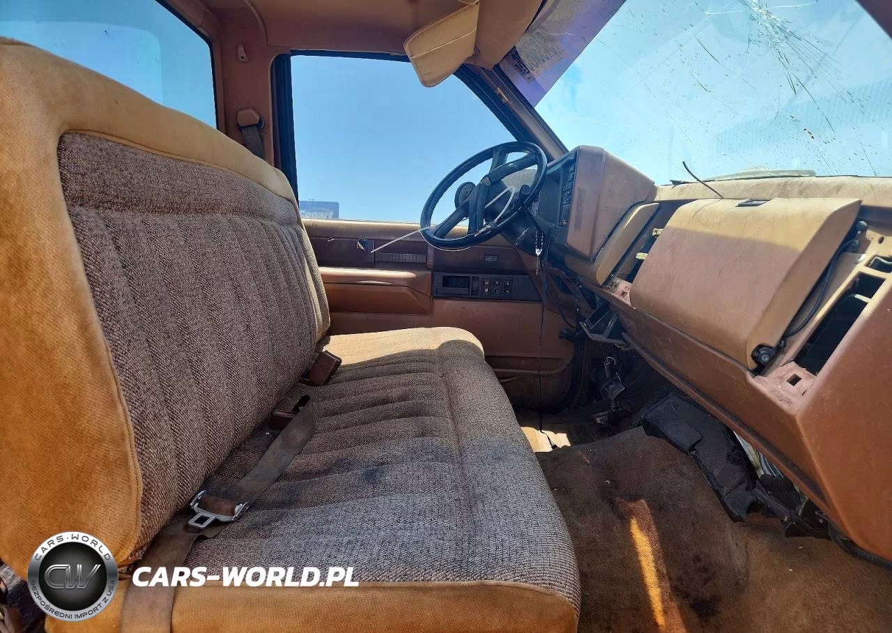 1989 GMC Sierra C2500 VIN:1GTFC24K1KE548166 - 7