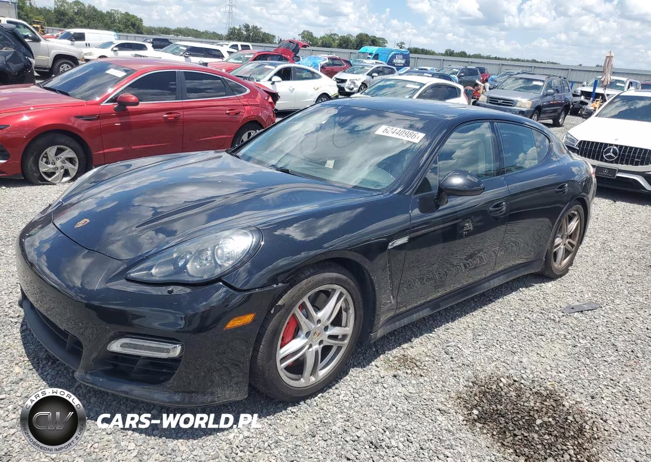 2013 Porsche Panamera Gts