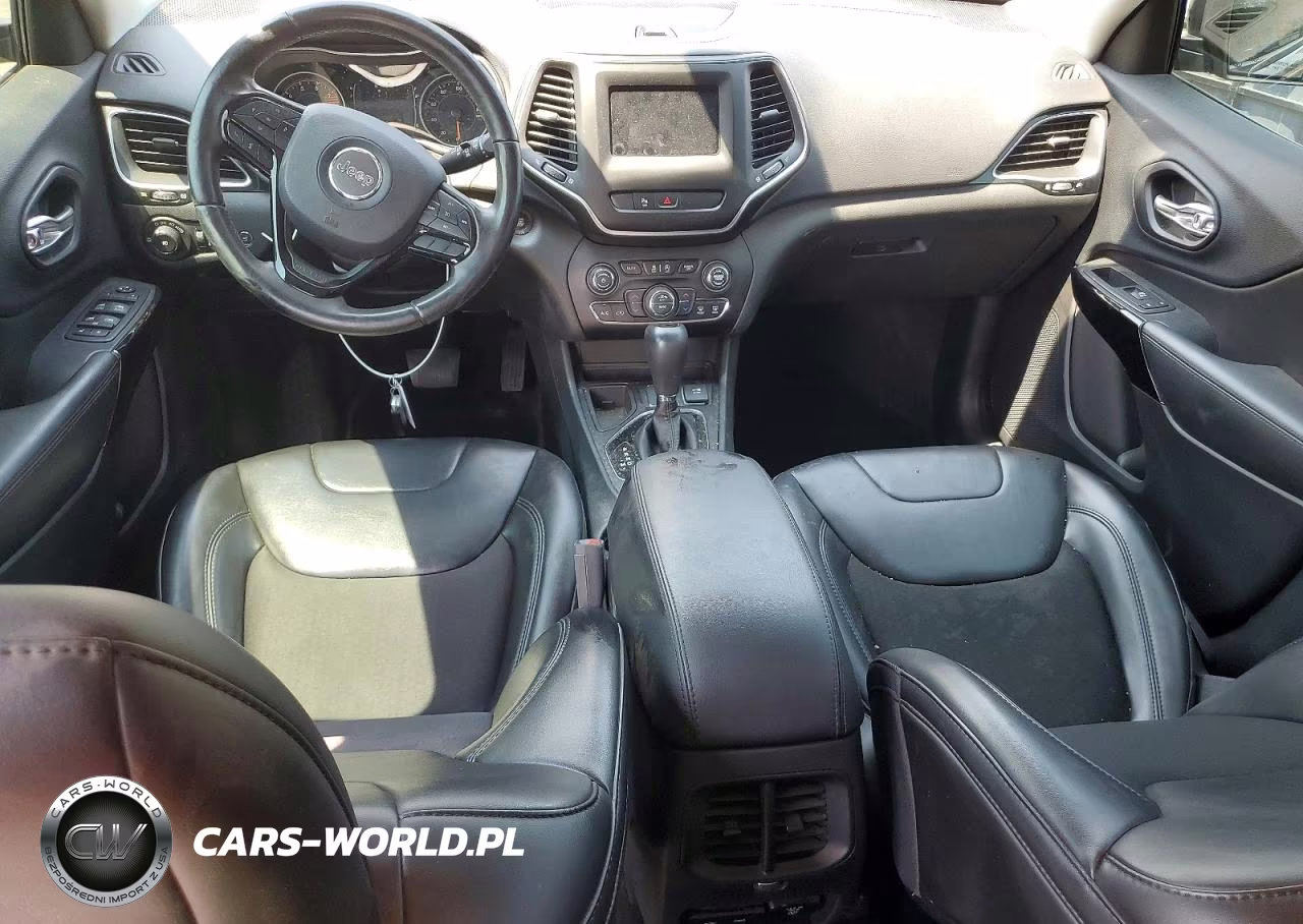 2019 Jeep Cherokee Latitude Plus VIN:1C4PJLLXXKD300856 - 8