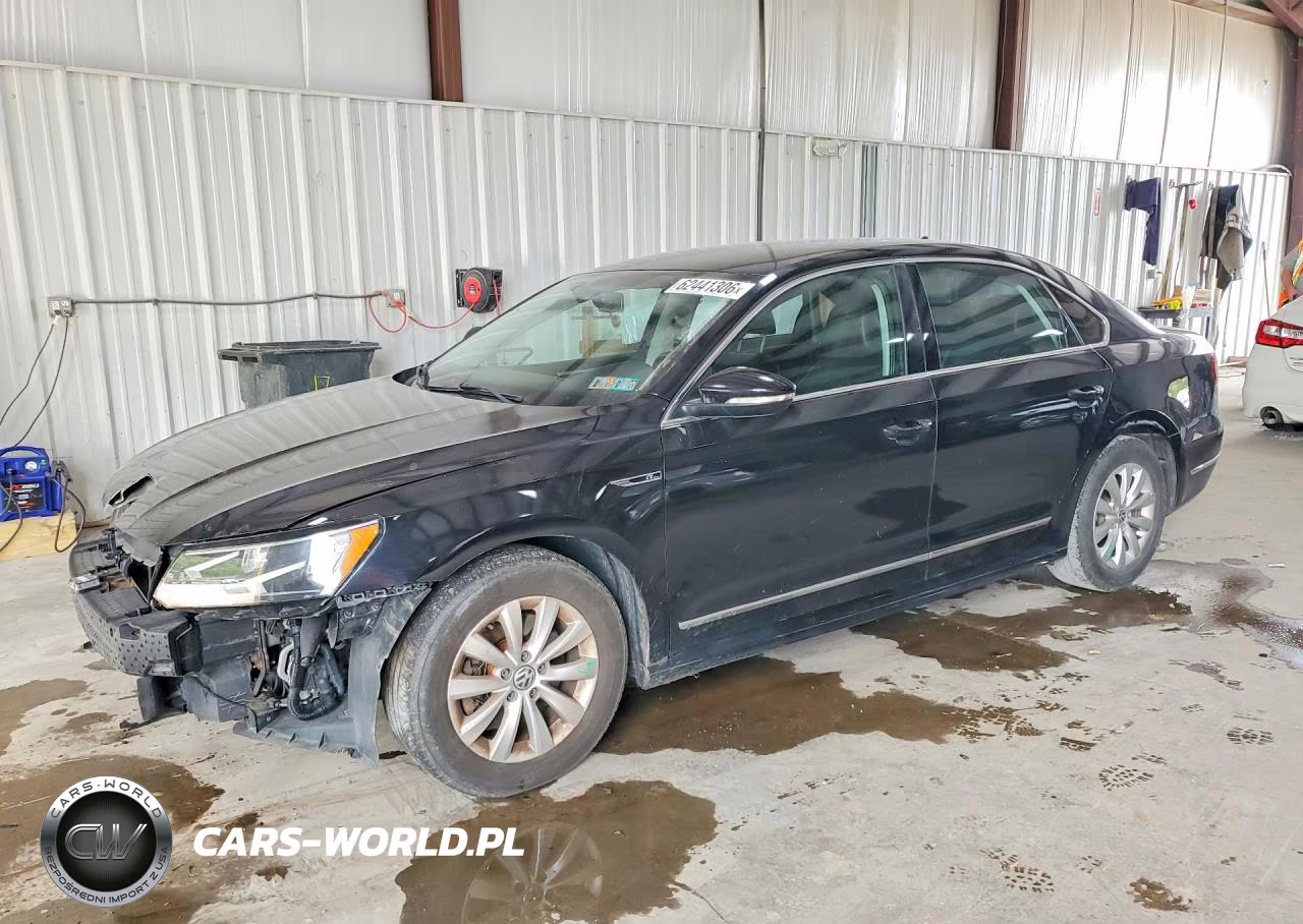 2017 Volkswagen Passat R-Line – zdjęcie 1 z 13