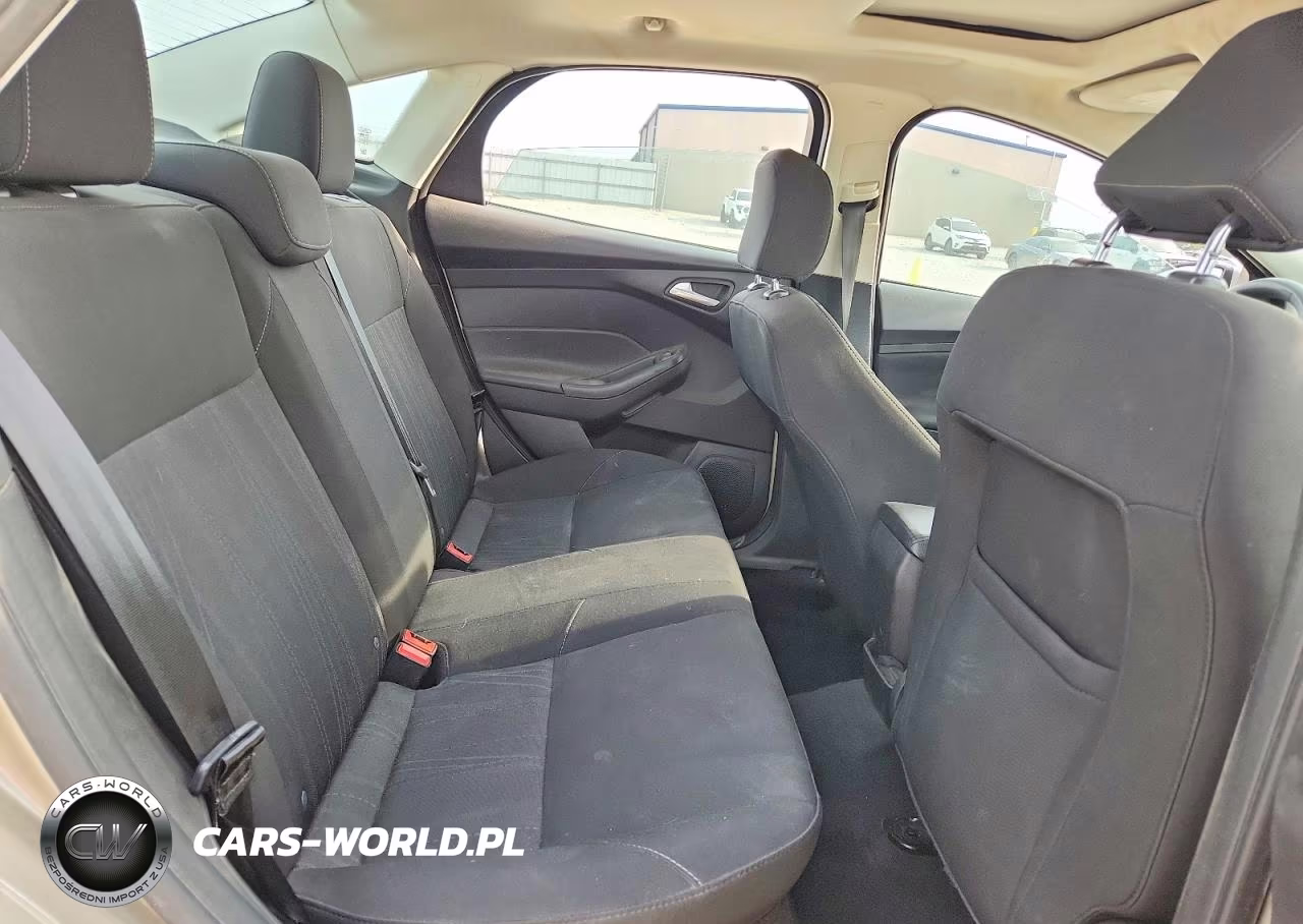 2017 Ford Focus Sel VIN:1FADP3H27HL313664 - 10