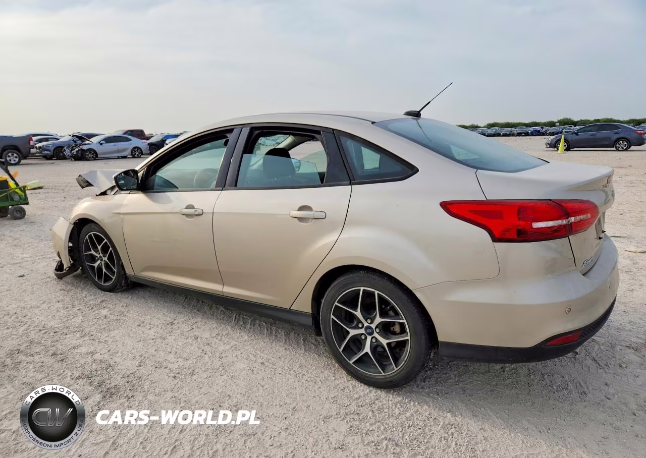 2017 Ford Focus Sel VIN:1FADP3H27HL313664 - 2