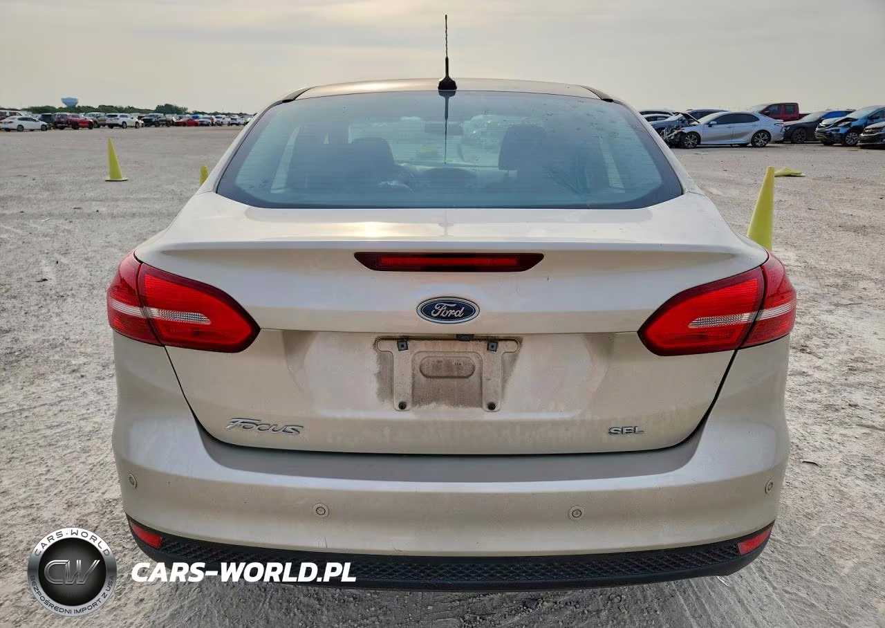 2017 Ford Focus Sel VIN:1FADP3H27HL313664 - 6