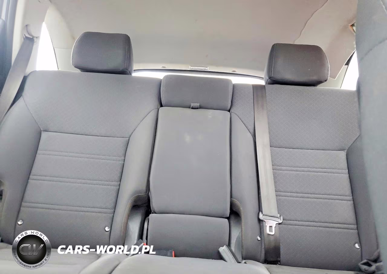 2019 Kia Sorento L VIN:5XYPG4A36KG596657 - 10