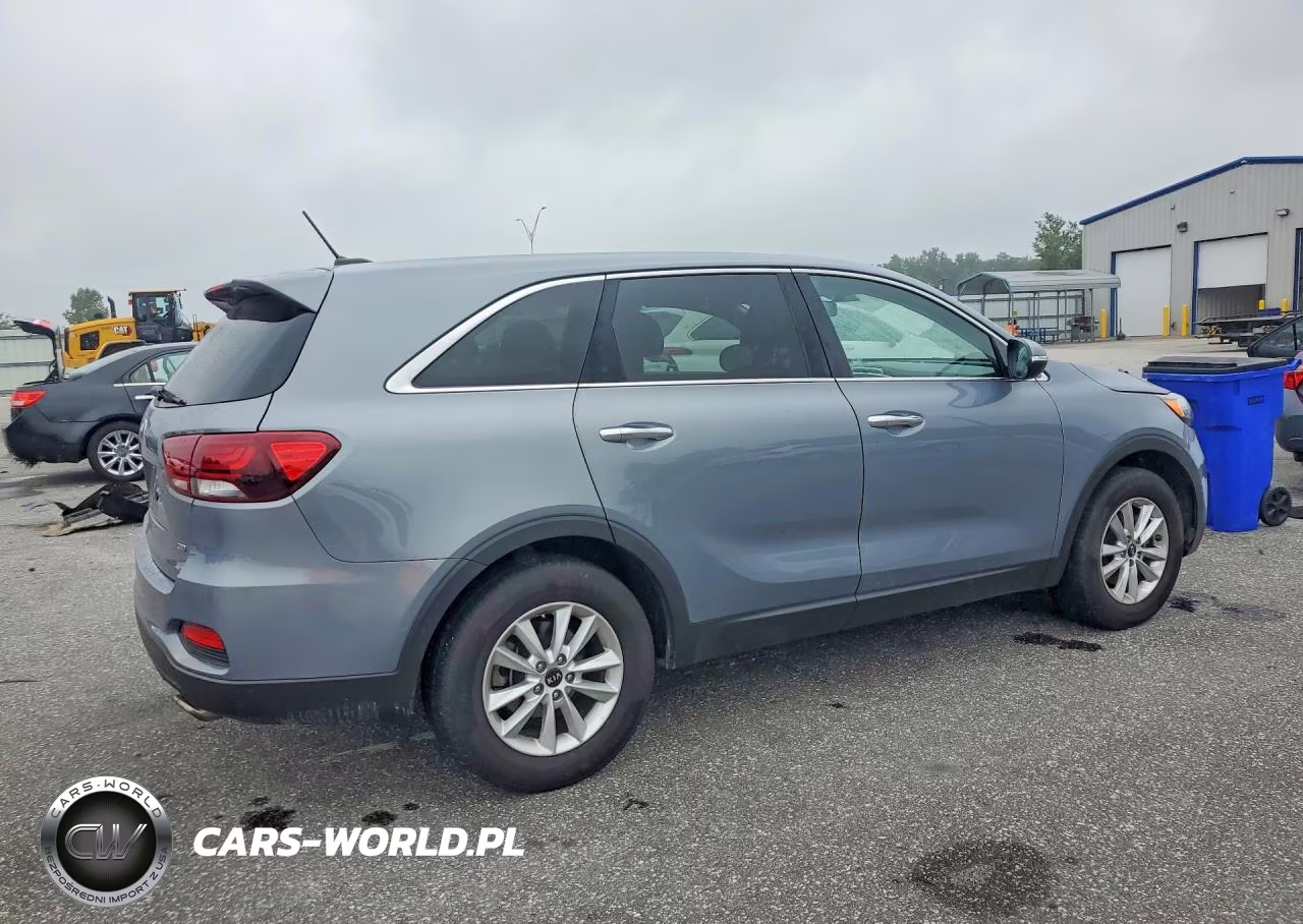 2019 Kia Sorento L VIN:5XYPG4A36KG596657 - 3
