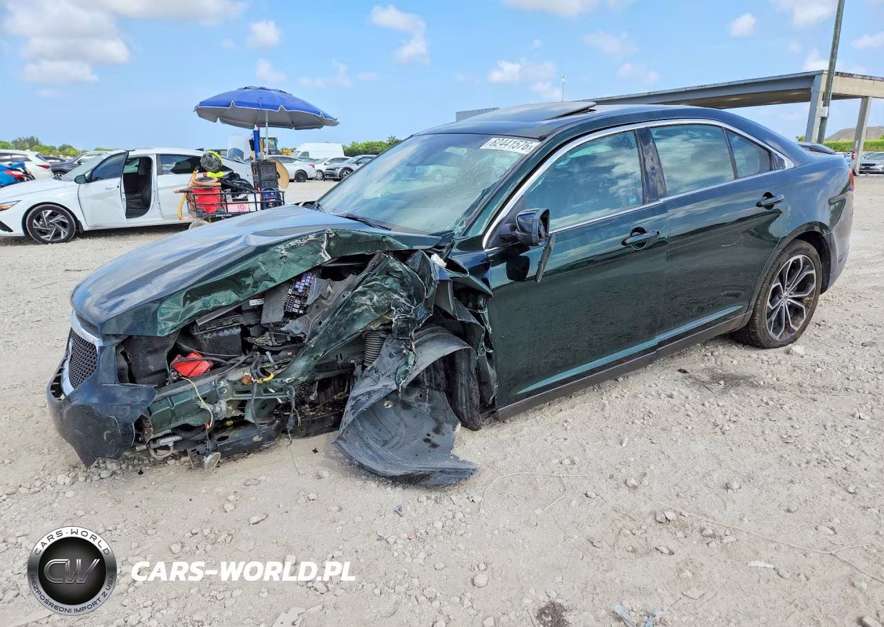 2013 Ford Taurus Sho – zdjęcie 1 z 13