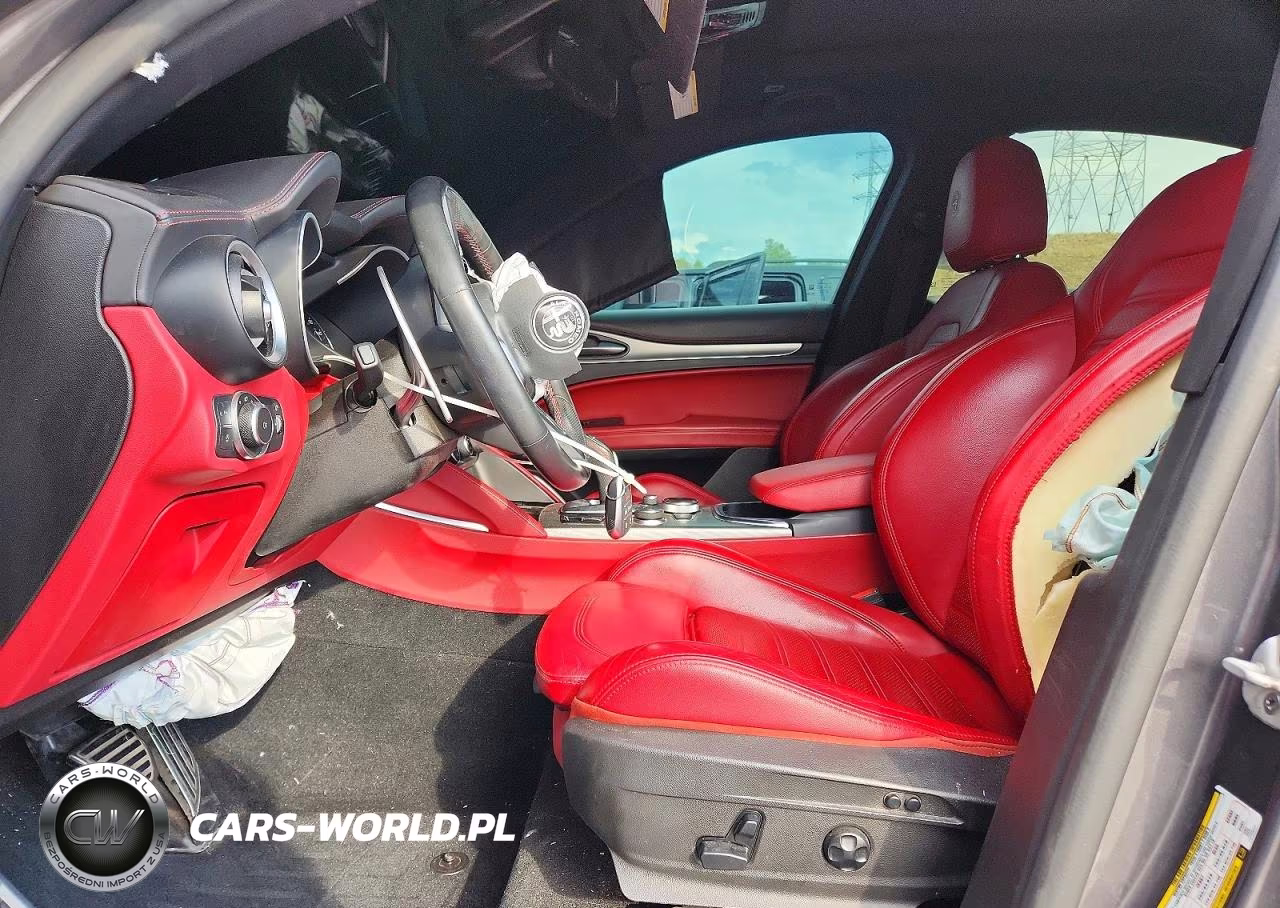 2021 Alfa Romeo Stelvio Ti VIN:ZASPAKBN4M7D09829 - 7