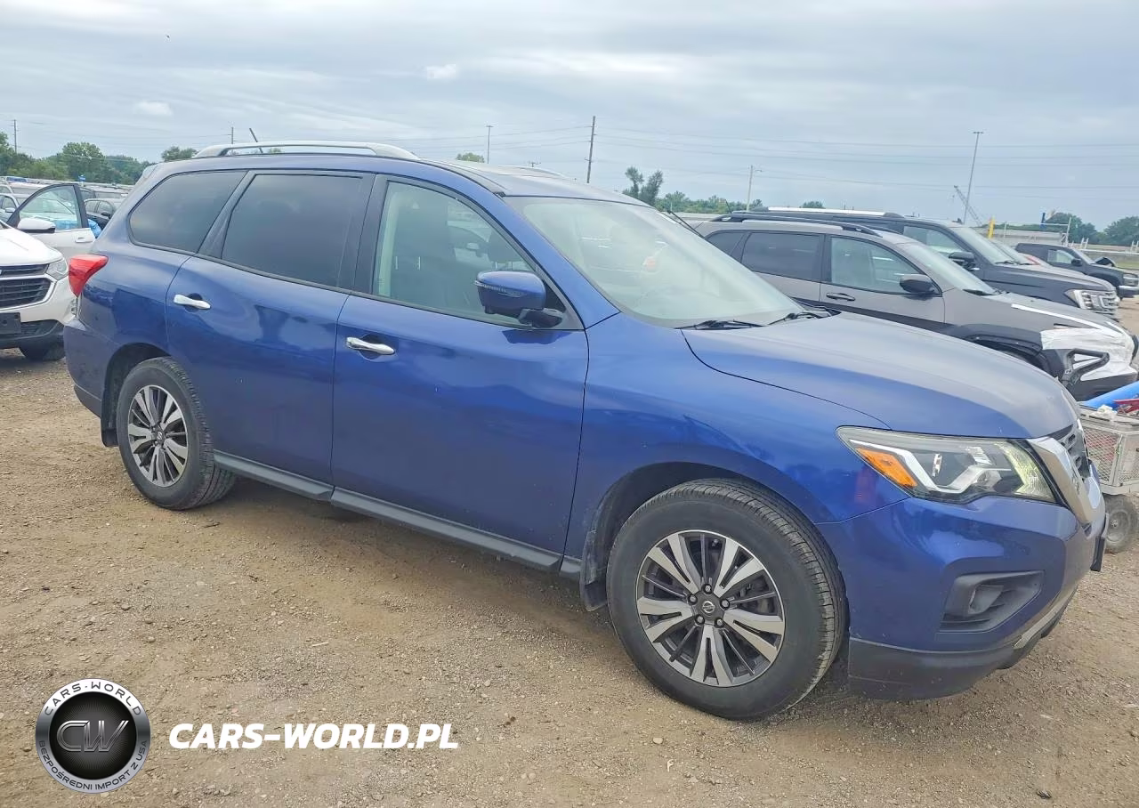 2017 Nissan Pathfinder S VIN:5N1DR2MM4HC611915 - 4